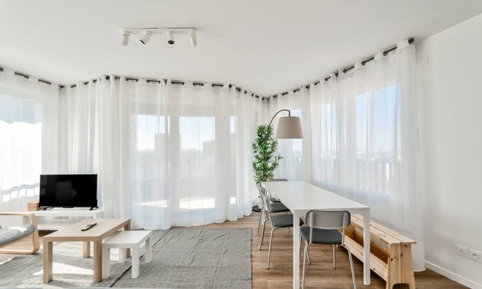 Bobigny Apartamento | GuestReady - Escapada luminosa con vistas a la ciudad
