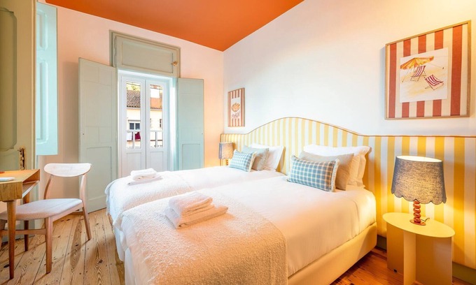 Caparica Apartamento | GuestReady - Esplendor ribereño en Porto Brandão 1