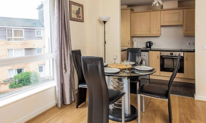 Chorlton-on-Medlock Apartamento | GuestReady - Cosy Top Floor 2BD Apt - 2min walk to O2 Apollo!