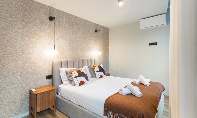 Mafamude Apartamento | GuestReady - Techo caqui