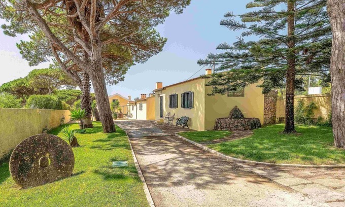 Magoito Apartamento | GuestReady -Peaceful Retreat near Sintra