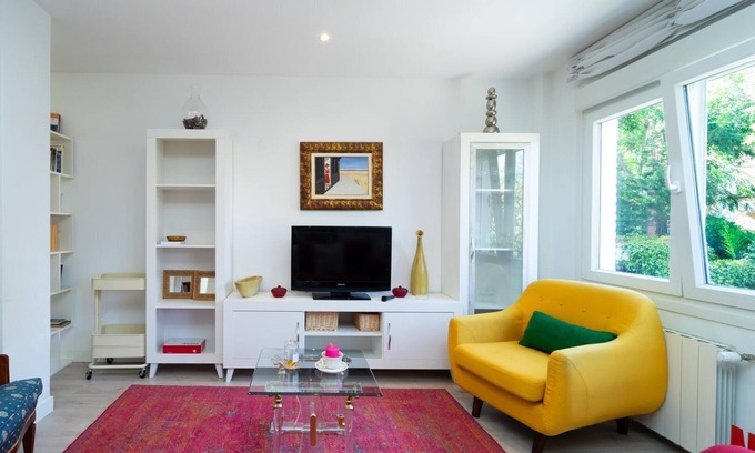 Puerta del Angel Apartamento | GuestReady - Puerta del Angel Garden Place