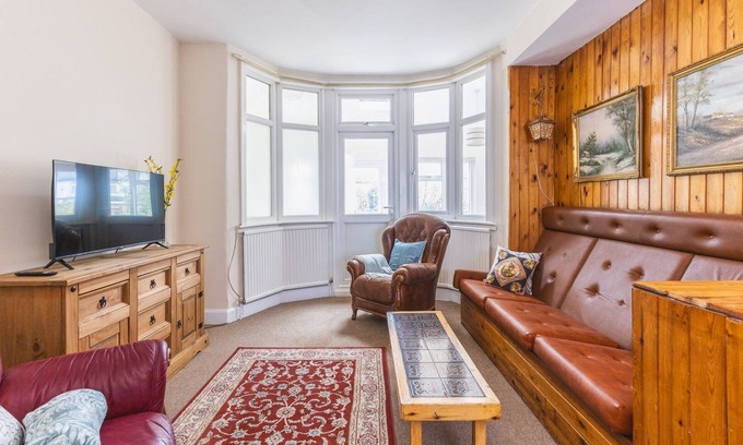 Finchley Casa | GuestReady - Relajante en Finchley con jardín