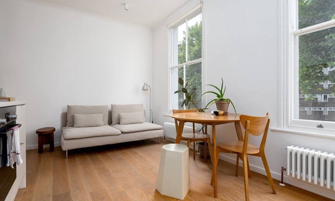 Victoria Apartamento | GuestReady - Sleek & serene stay in Hackney
