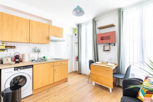 Quartier Sainte-Avoye Apartamento | GuestReady - Stylish Escape in Folie-Méricourt