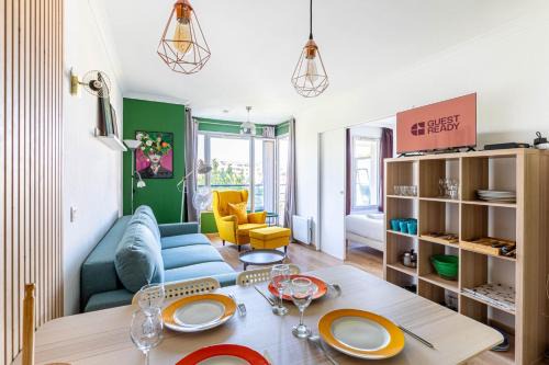 Combat Apartamento | GuestReady - Sunny apartment with balcony views