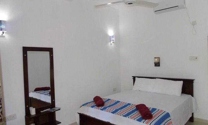 Deniyaya Apartamento | Sinharaja Tour Guide