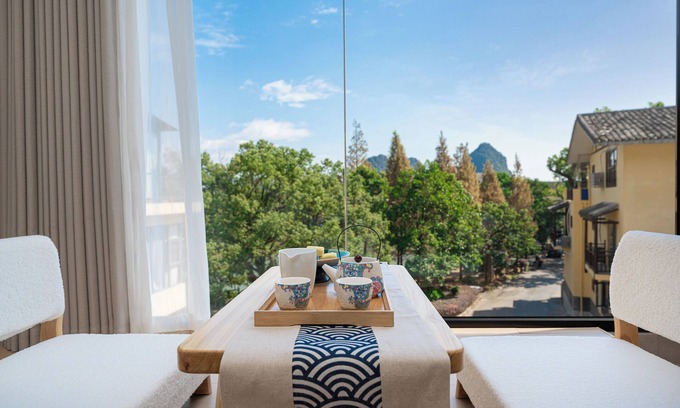 Xiufeng Hotel | Guilin Mountain & Garden Retreat