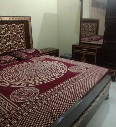 Gulberg Cama Y Desayuno | Gujrat Guest House