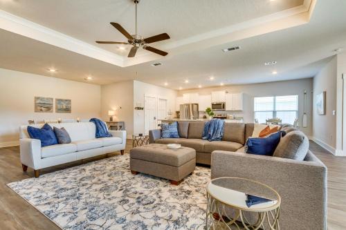 Gulf Breeze Casa | Gulf Breeze Home Rental 8 Mi to Pensacola Beach!