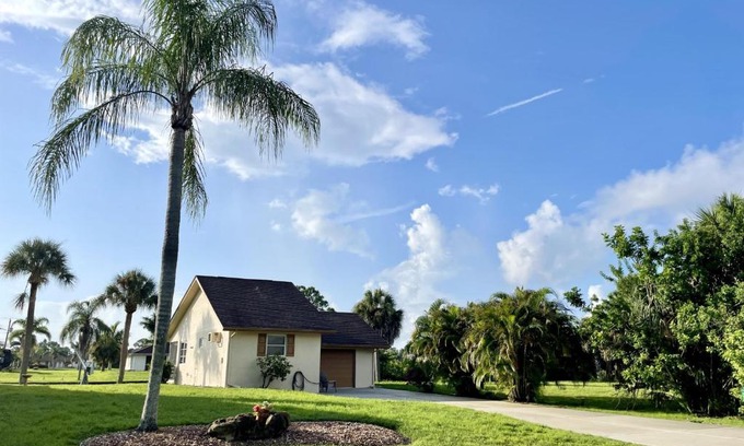 Gulf Cove Casa | Gulf Cove 2458 Peaceful and quaint paradise gateway