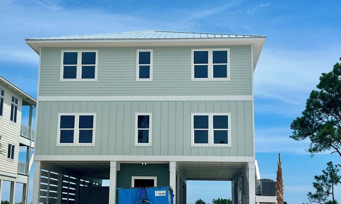 Cape San Blas Casa | Gulf front, elevator, private pool/hot tub, outdoor dining, beach gear!