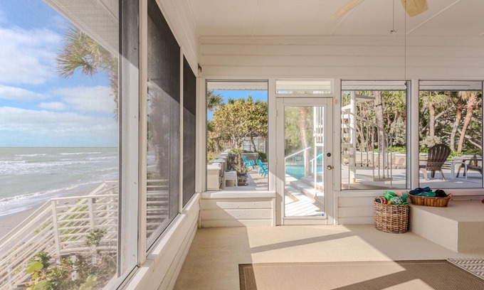 Englewood Casa | Gulf to Bay Paradise PLUS Pool & Hot Tub