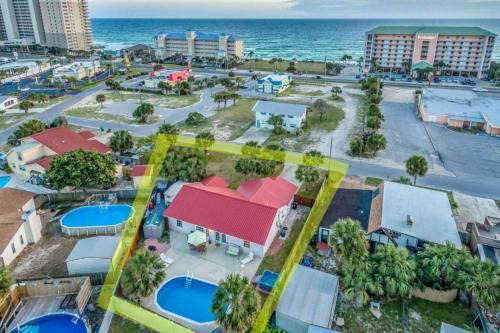 El Centro Beach Casa | Gulf View Home - Private Pool!