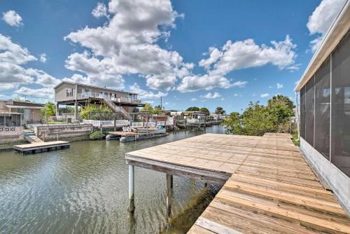 Signal Cove Casa | Gulf Views and Boat Dock Sunny Hudson Escape!