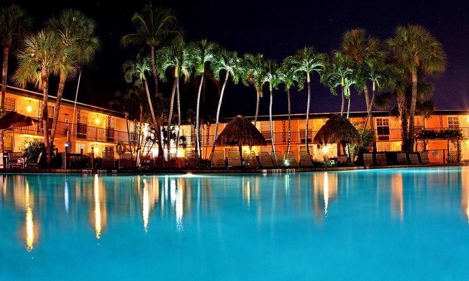 Moorings Hotel | Gulfcoast Inn Naples