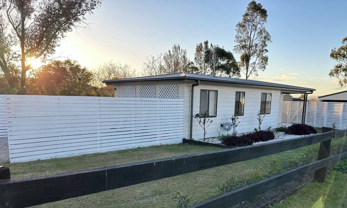 Louth Park Casa | Gullivers Guest House