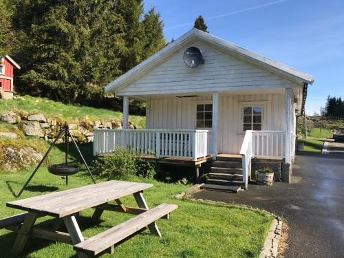 Kvinesdal Cabina | Guse gård