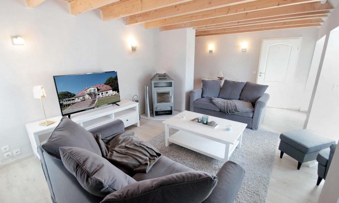 Bergen auf Ruegen Apartamento | Gutshaus Silvitz by Rujana