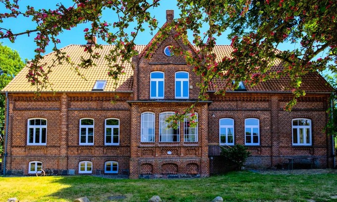 Warnow Apartamento | Gutshaus Thorstorf FeWo Groß Schwansee