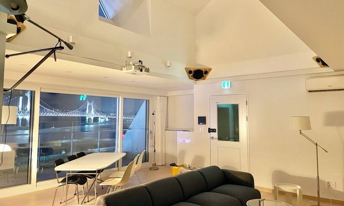 Suyeong-Gu Casa | Gwangalli Beachfront Duplex with a Private Terrace