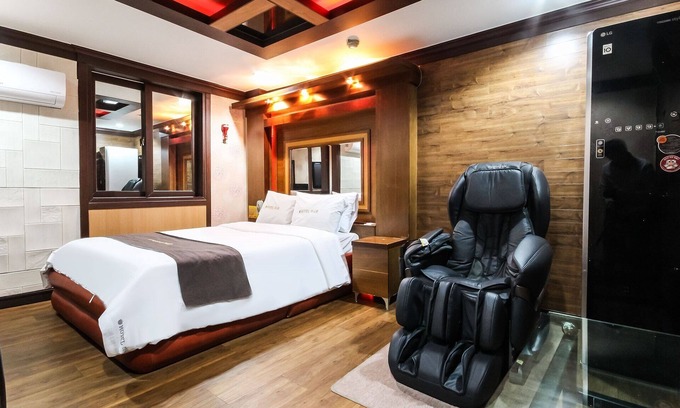 Seo-Gu Hotel | Gwangju Sangmu Honeymoon