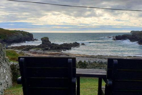 Trearddur Bay Casa | GWYNFA-3 BED- GROUND FLOOR APT - SEA VIEWS - TREARDDUR BAY