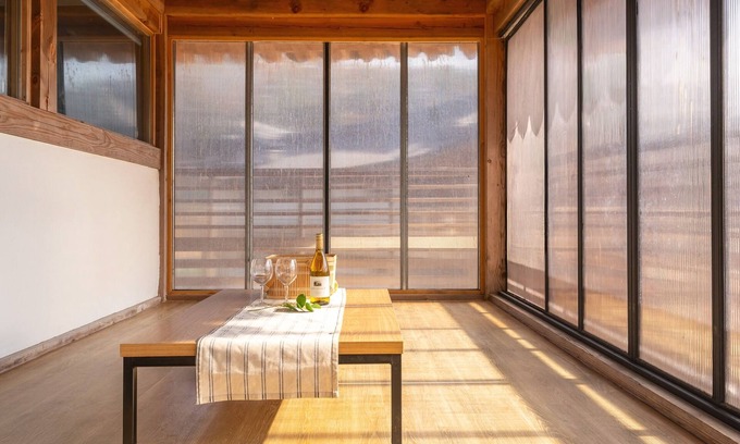 Gyeongju Casa | Gyeongju Aratteul Hanok Pet Pension
