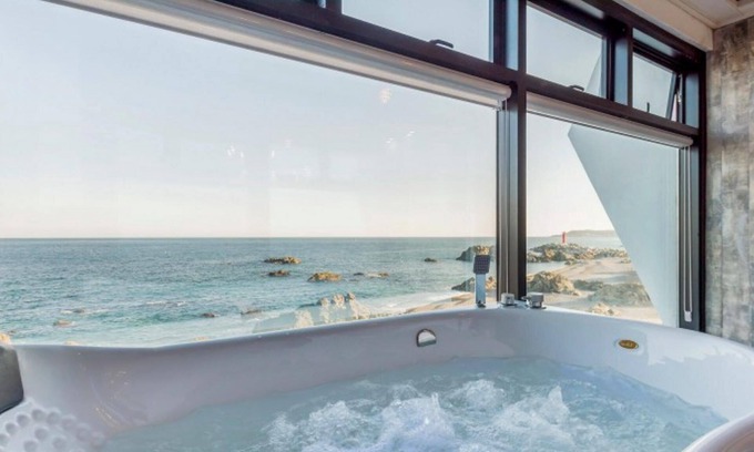Gyeongju Casa | Gyeongju Blue 21 Pool Villa Bada Sonamu