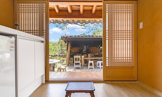 Gyeongju Casa | Gyeongju Seokgulam Pension