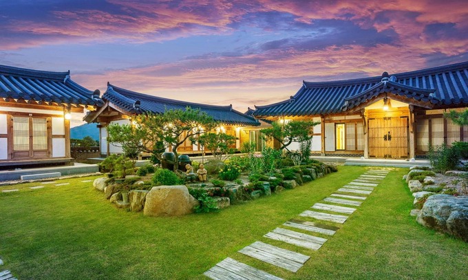 Gyeongju Casa | Gyeongju Wadamjung Hanok Pension