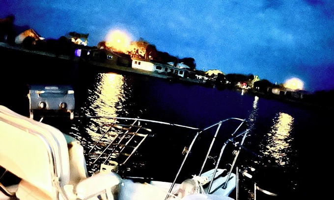 Whitney Beach Alquiler De Eote | Gyp-Sea. Experience a Night in a Yacht on The Bay alongside Anna Maria Island