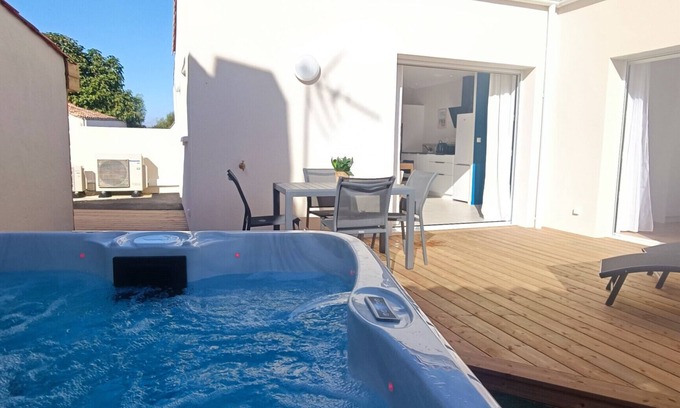 Les Sables d'Olonne Chalet De Esquí | Héron- Maison avec jacuzzi privatif 4pers