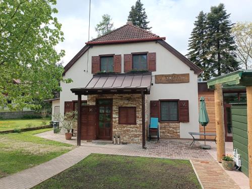 Kisgyon Casa | Hétházpuszta Erdészlak