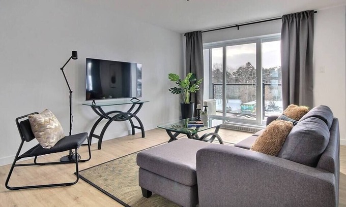 La Haute-Saint-Charles Apartamento | Hôtel à la maison - Condo La Réserve 61