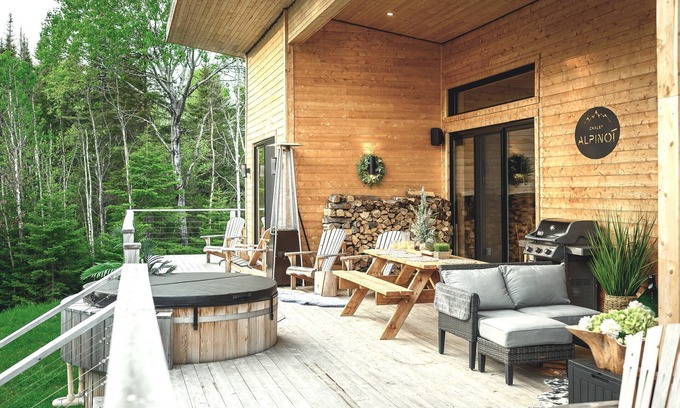 La Malbaie Casa | Hôtel à la maison - Chalet Alpinot