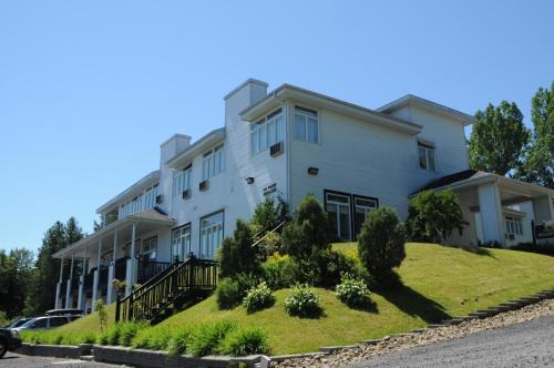 Pointe-au-Pic Hotel | Hôtel au Petit Berger