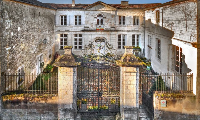 Castillonnes Cama Y Desayuno | Hôtel de Cours de Thomazeau