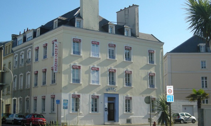 Cherbourg-en-Cotentin Hotel | Hôtel La Renaissance