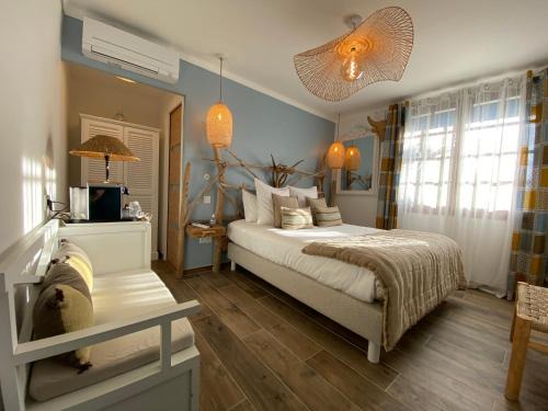 Saintes-Maries-de-la-Mer Hotel | Hôtel Le Neptune en Camargue