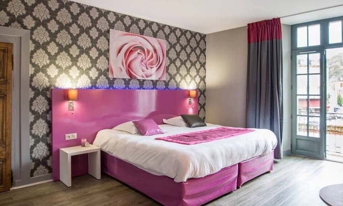 Beaulieu-sur-Dordogne Hotel | Hôtel Le Turenne