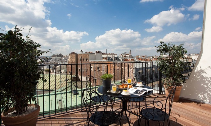 9th Arrondissement Hotel | Hôtel Les 3 Poussins