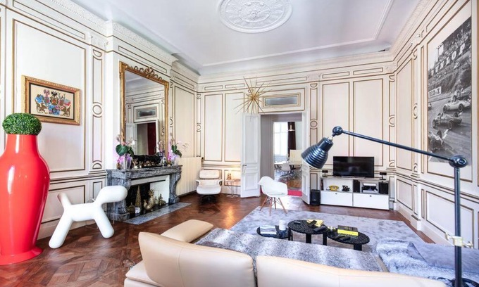 Besancon Old Town Apartamento | Hôtel particulier de 1734 - avec Parking - Plein centre-ville