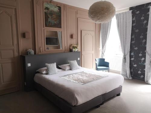 Laval Hotel | Hôtel Restaurants & Spa Perier Du Bignon