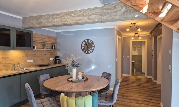 Hunzingen Apartamento | Hünzinger Dorfschmiede - Holiday apartment Eichhörnchen