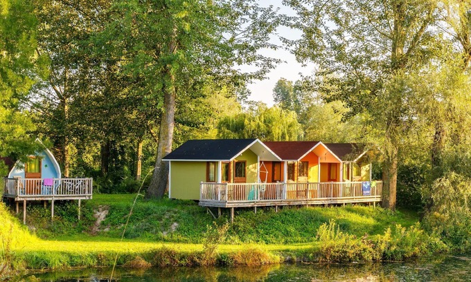 Au an der Donau Alquiler De RV | Hütte Wassermann mit Terrasse und Gemeinschaftsbad - Camping & Pension Au an der Donau