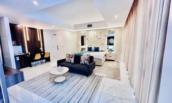 Greater Johannesburg Metropolitan Area Casa | H & H Boutique and Spa