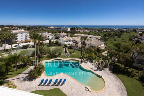 Telheiro Apartamento | H&H - RARE Amazing Apartment with Panoramic Sea Views near to Meia Praia Beach & Lagos center