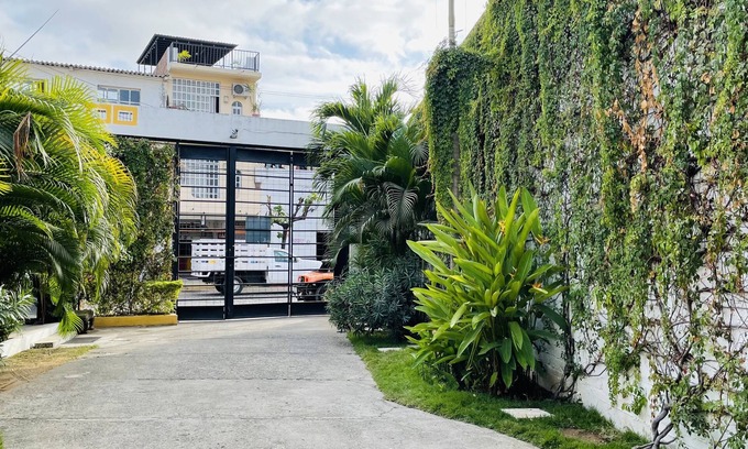 Colonia Olímpica Hotel | H.Ixaya