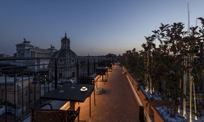 Rione II Trevi Hotel | H10 Palazzo Galla